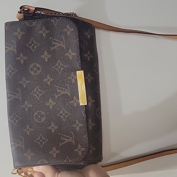 LV‎ Favorite MM crossbody - Picture 14 of 14